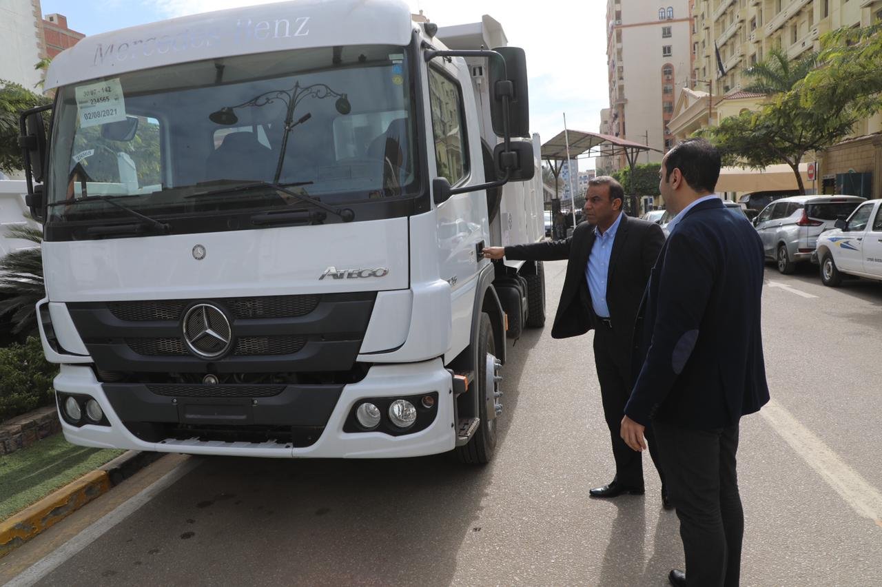 15 معدة جديدة لدعم منظومة المخلفات الصلبة بالمنوفية