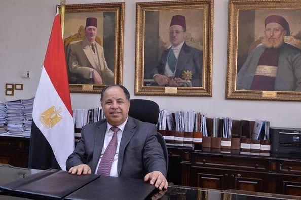 وزير المالية: تيسير امتلاك المواطنين لسيارات جديدة تعمل بالغاز الطبيعى
