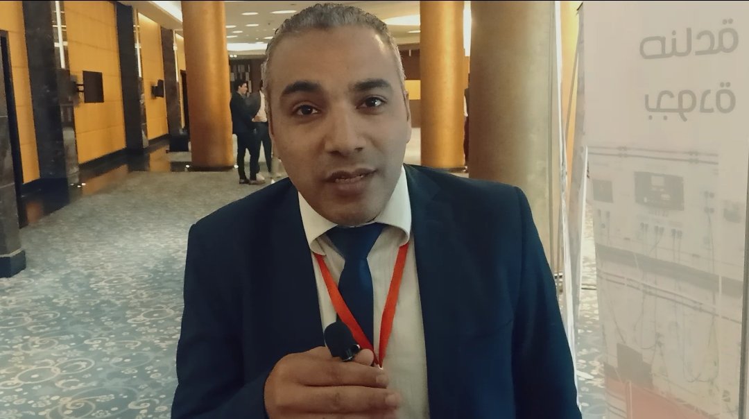 هل يسحب الخشب البلاستيكي البساط من تحت أقدام خشب الأشجار؟