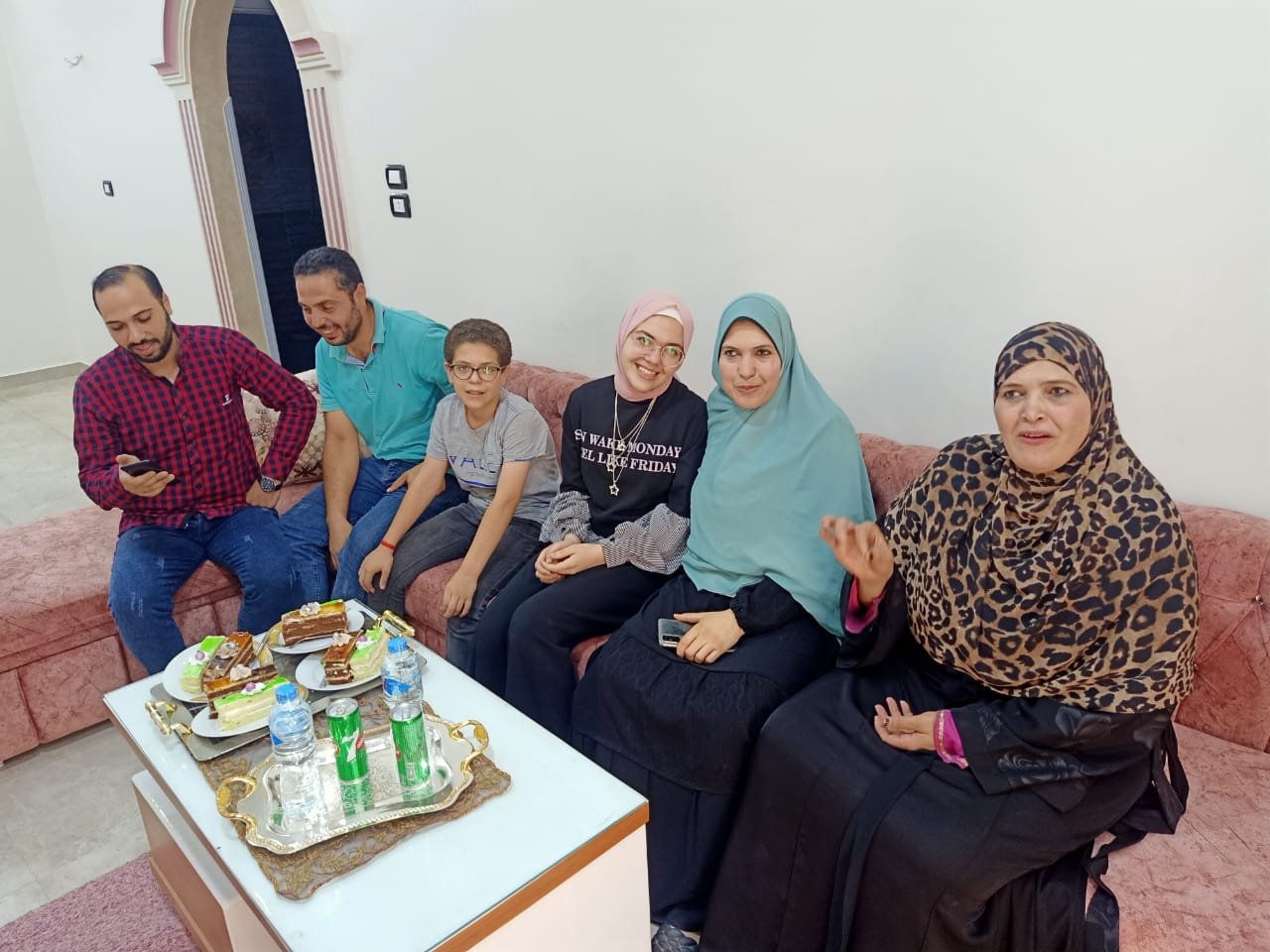 آية عادل الأولى على الإعدادية الأزهرية بالمنوفية
