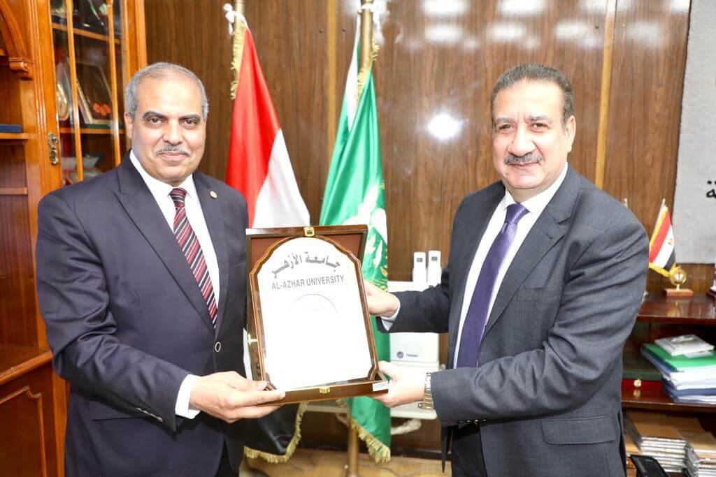 محافظ المنوفية و رئيس جامعة الأزهر يتفقدا لجان الإمتحانات ويفتتحا قاعة مؤتمرات الإمام الأكبر 
