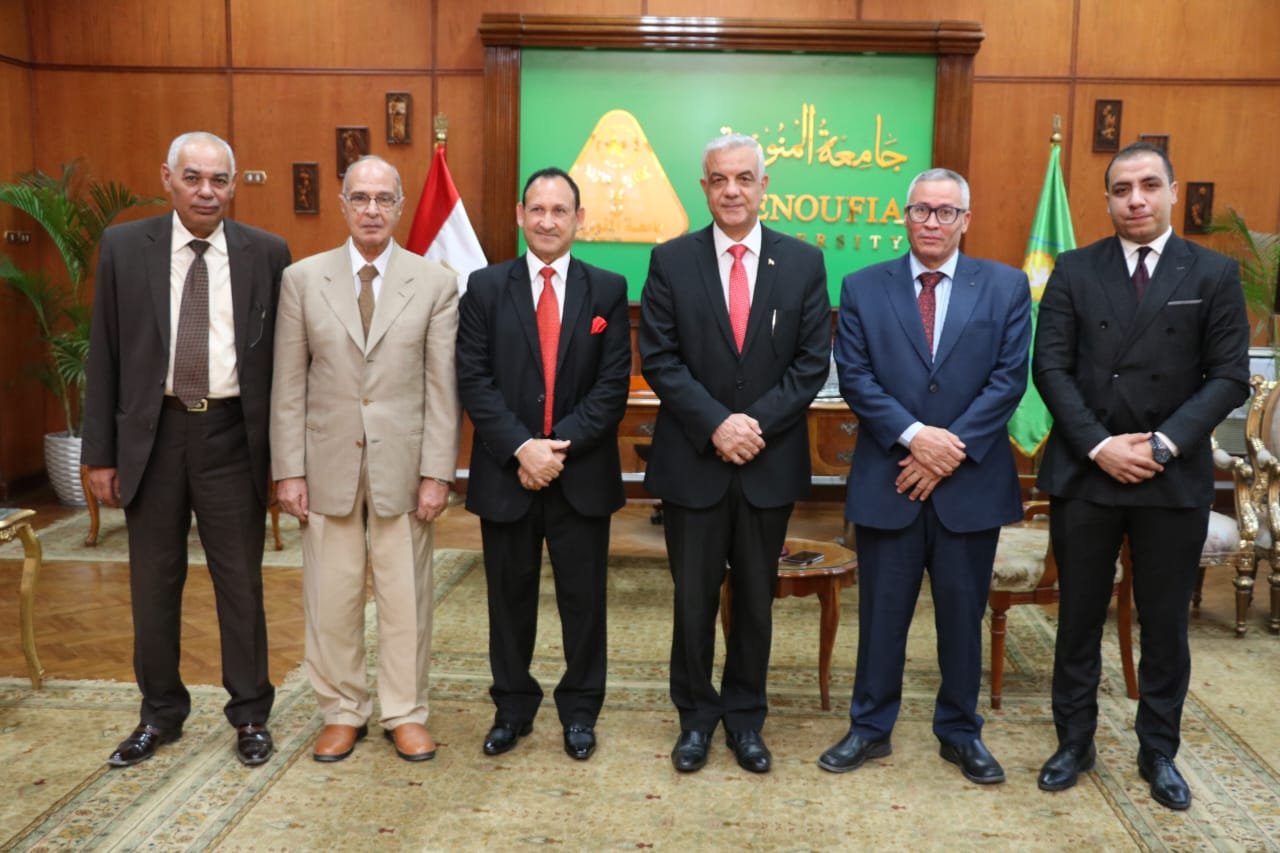 رئيس جامعة المنوفية يستقبل نائب رئيس مجلس الدولة