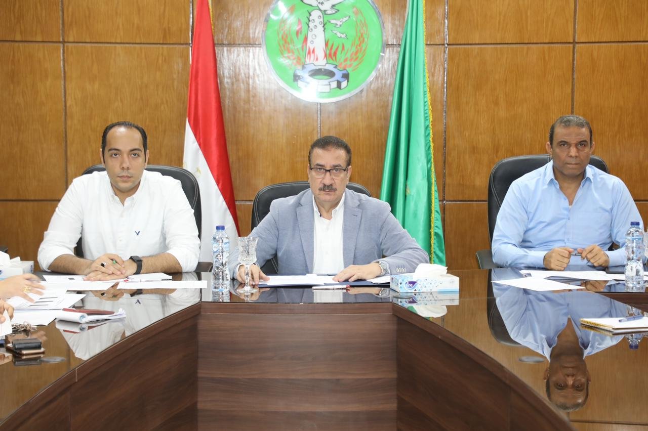 محافظ المنوفية يتابع نسب تنفيذ مشروعات الخطة الاستثمارية للعام المالى الجديد