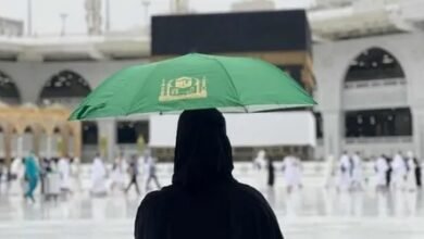 هل يجوز العمرة بدون محرم مع مجموعة نساء | شروط العمرة للنساء بدون محرم | هل يجوز لبس الحذاء في العمرة للنساء | مبطلات العمرة للنساء | شروط العمرة للنساء