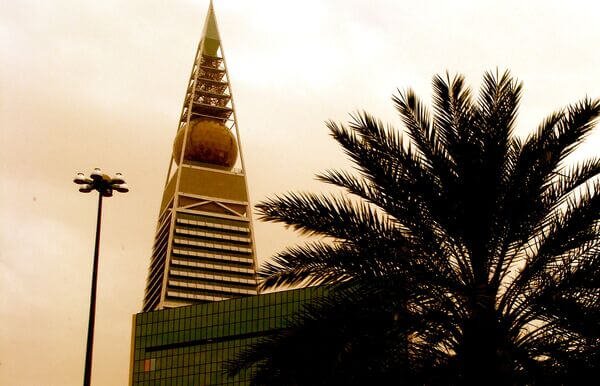 برج الفيصلية حجز برج الفيصلية من الداخل كم طول برج الفيصلية مطاعم برج الفيصلية مطعم برج الفيصلية برج الفيصلية الرياض برج الفيصليه برج الفيصلية