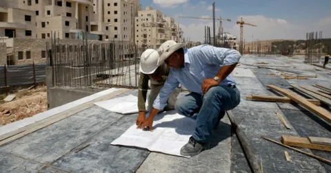 قانون البناء قانون البناء الجديد عدد الأدوار المسموح بها في قانون البناء الجديد قانون البناء الجديد في القرى قانون البناء الموحد 
